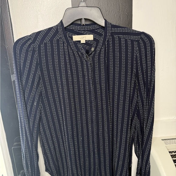 LOFT Blouses Size XS - Picture 1 of 3